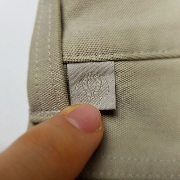 LULULEMON ABC Utilitech Relaxed Crop Chino Pants 26" Mens 33 Khaki Athleisure - Picture 6 of 8